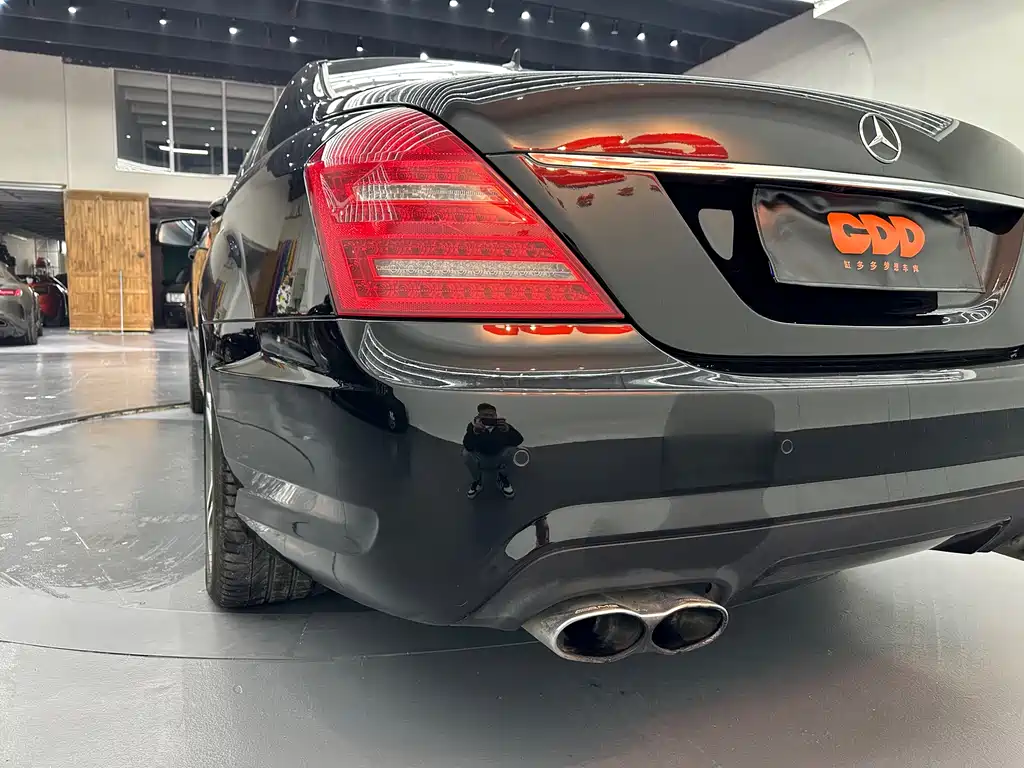 Mercedes-Benz S-Class AMG 2010 — фото 12