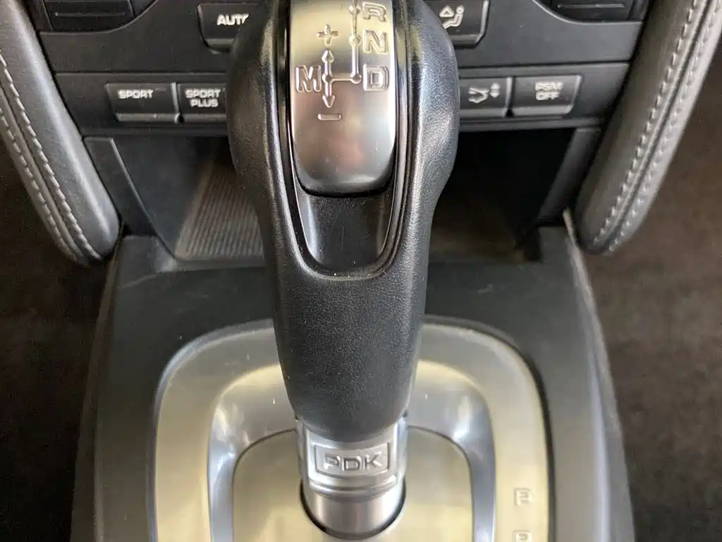Porsche Cayman 2010 — фото 14