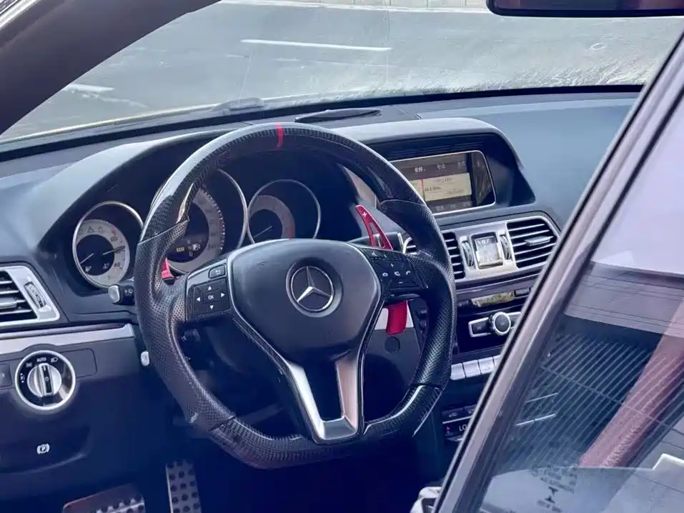 Mercedes-Benz E-Class 2015 — фото 10