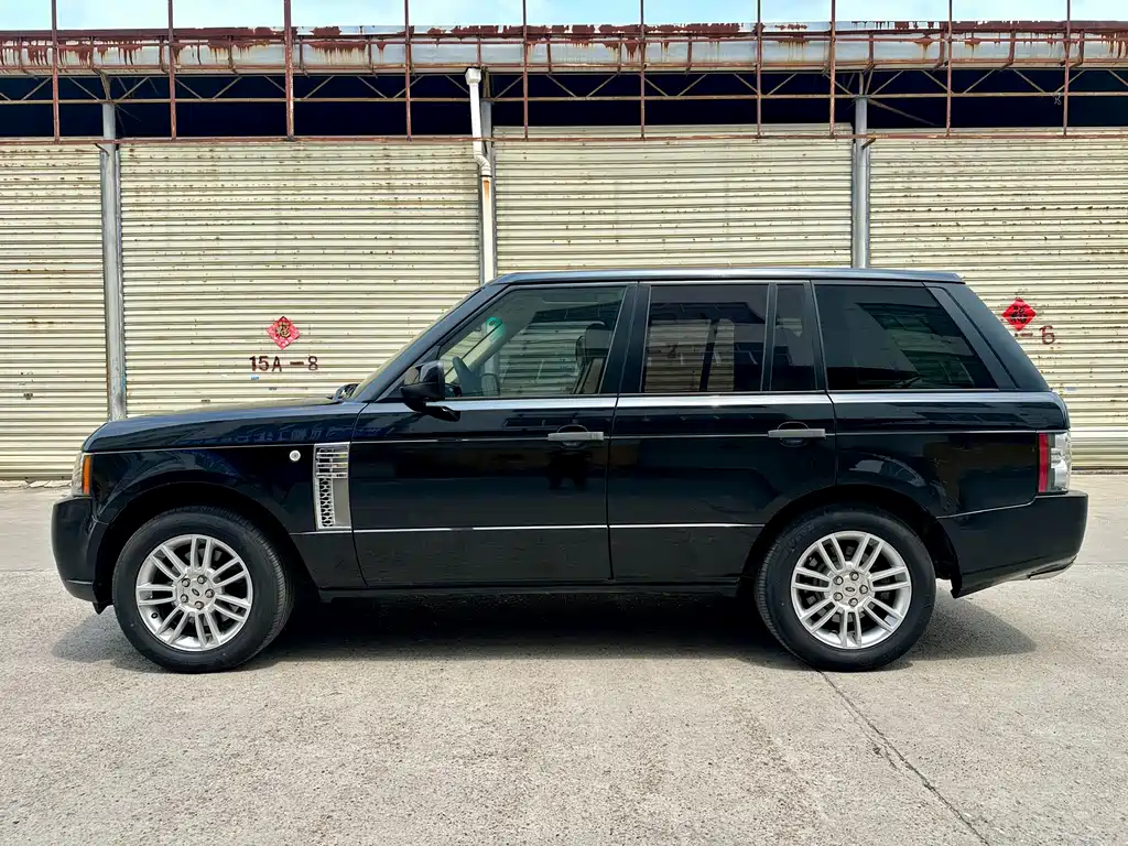 Land Rover Range Rover 2010 — фото 2