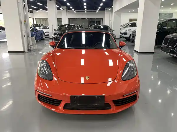 Porsche 718 2016