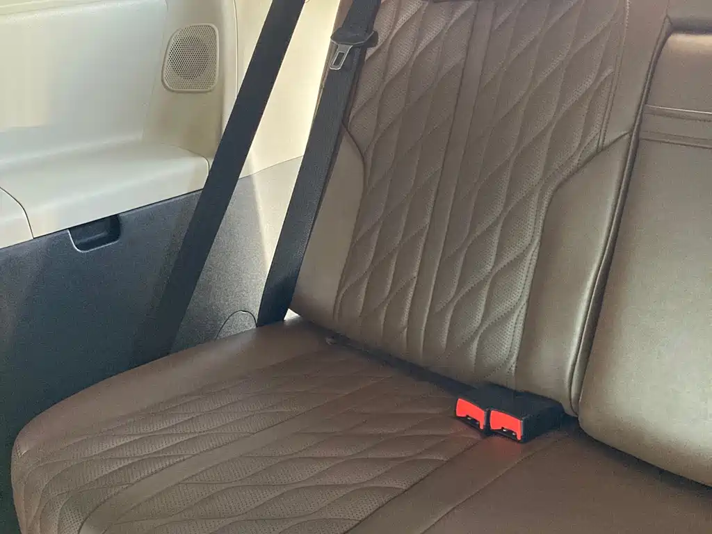 Toyota Sienna 2019 — фото 24