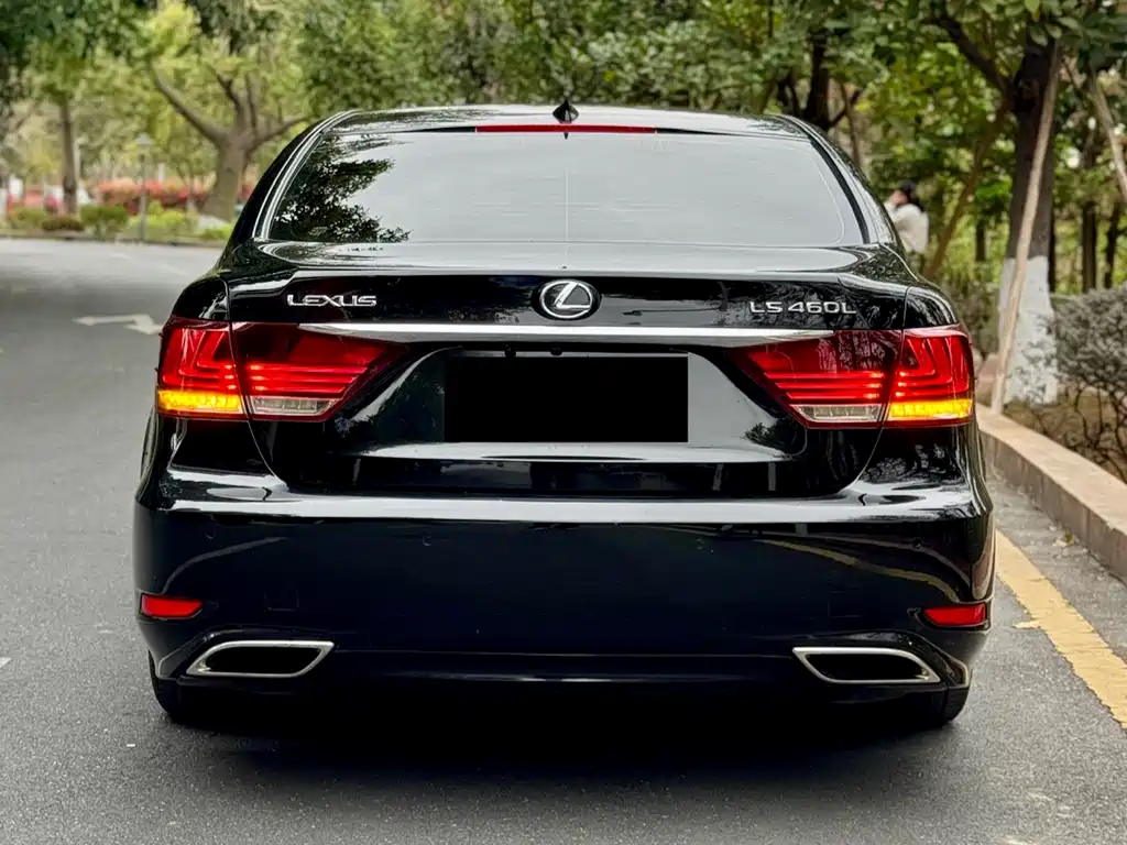 Lexus LS 2015 — фото 5