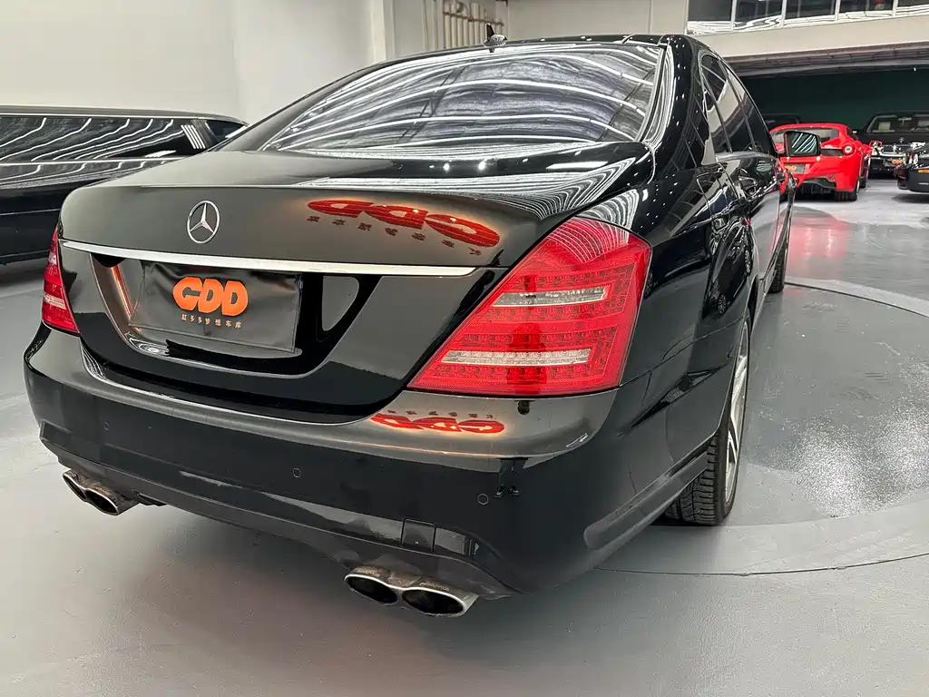 Mercedes-Benz S-Class AMG 2010 — фото 13