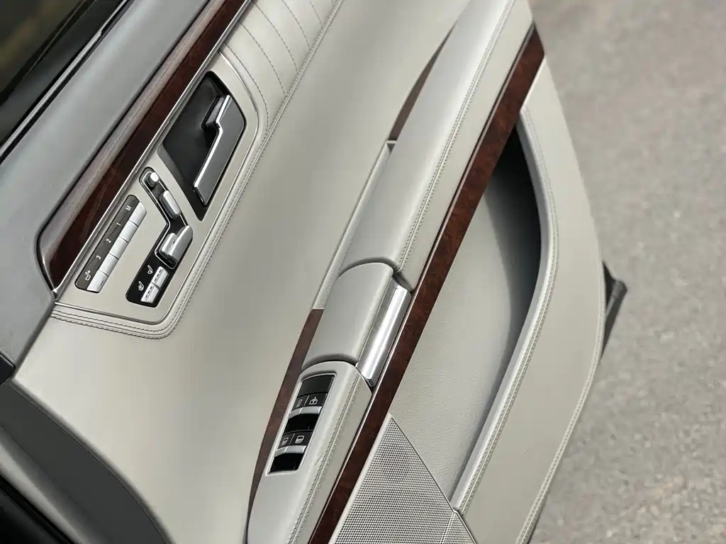 Mercedes-Benz S-Class 2012 — фото 36