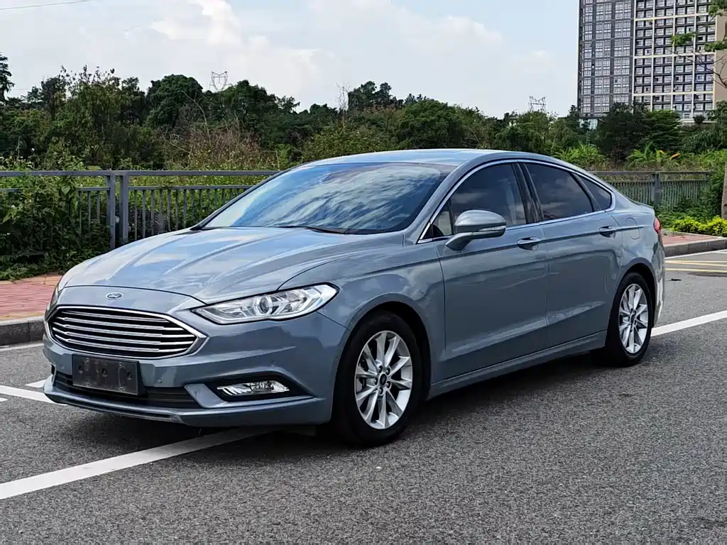 Ford Mondeo 2017 — фото 1