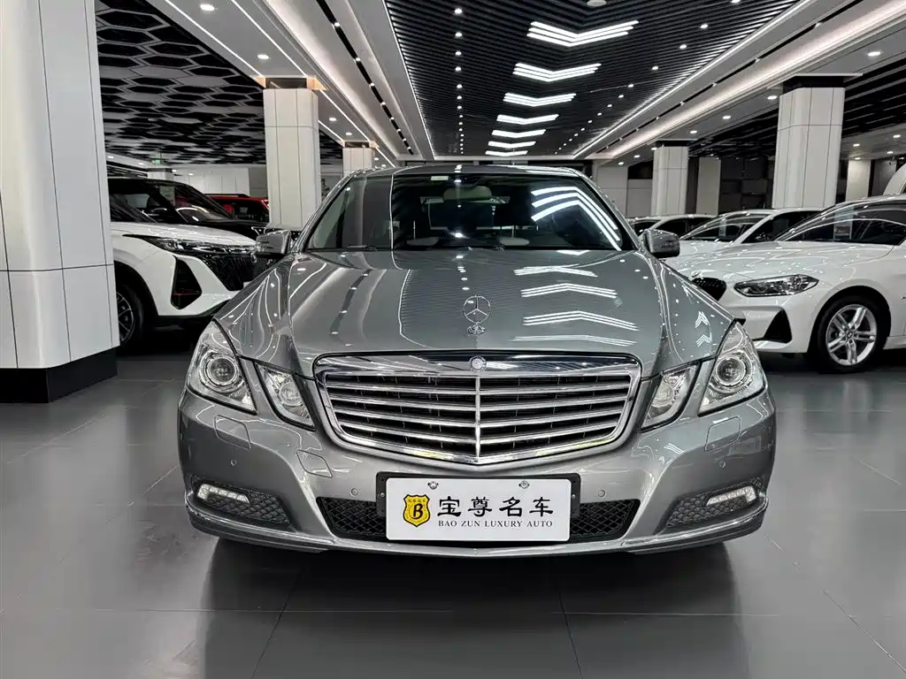 Mercedes-Benz E-Class 2010 — фото 2
