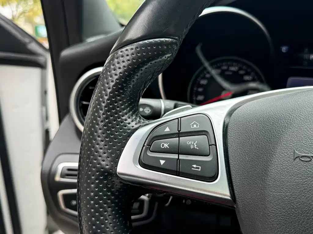 Mercedes-Benz C-Class 2016 — фото 9