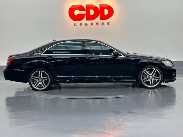Mercedes-Benz S-Class AMG 2010