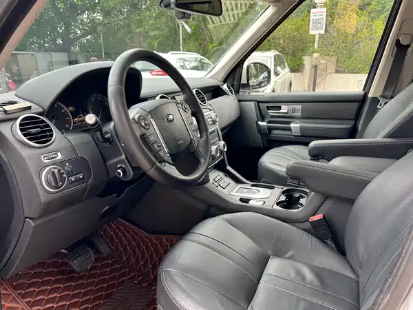 Land Rover Discovery 2015