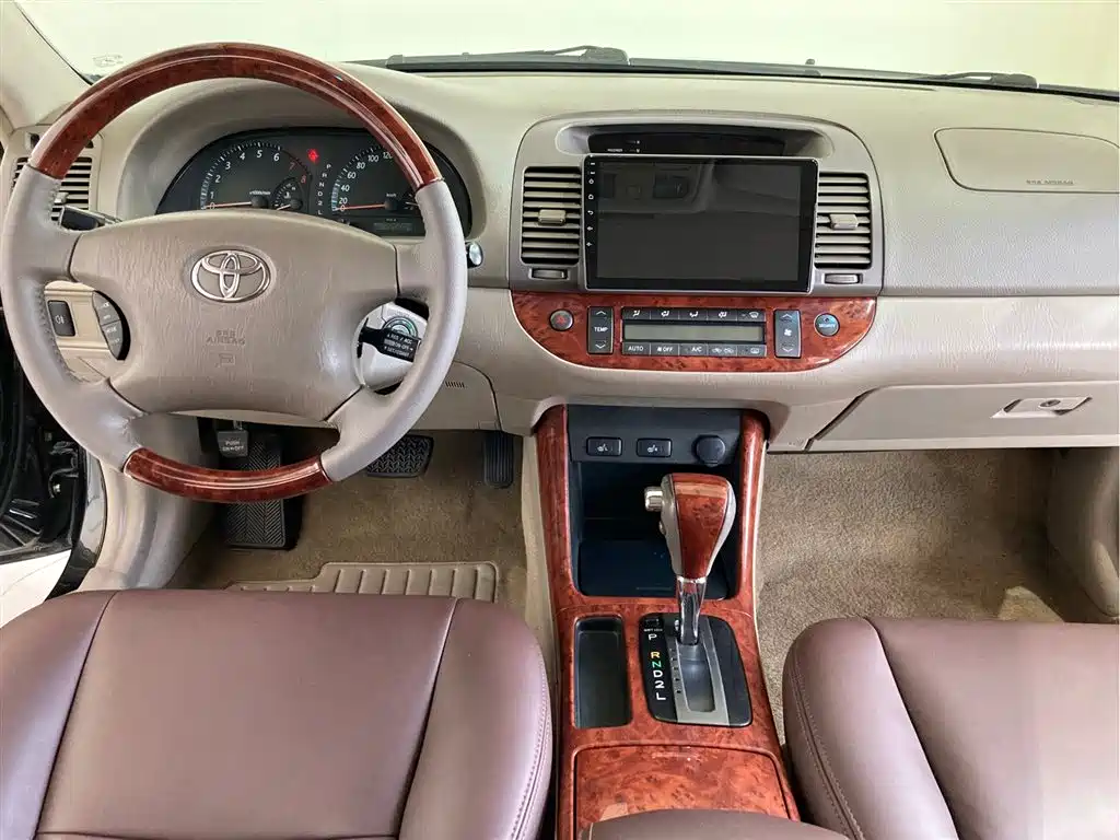 Toyota Camry 2002 — фото 9