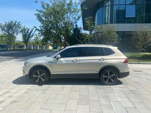 Volkswagen Tiguan L 2019