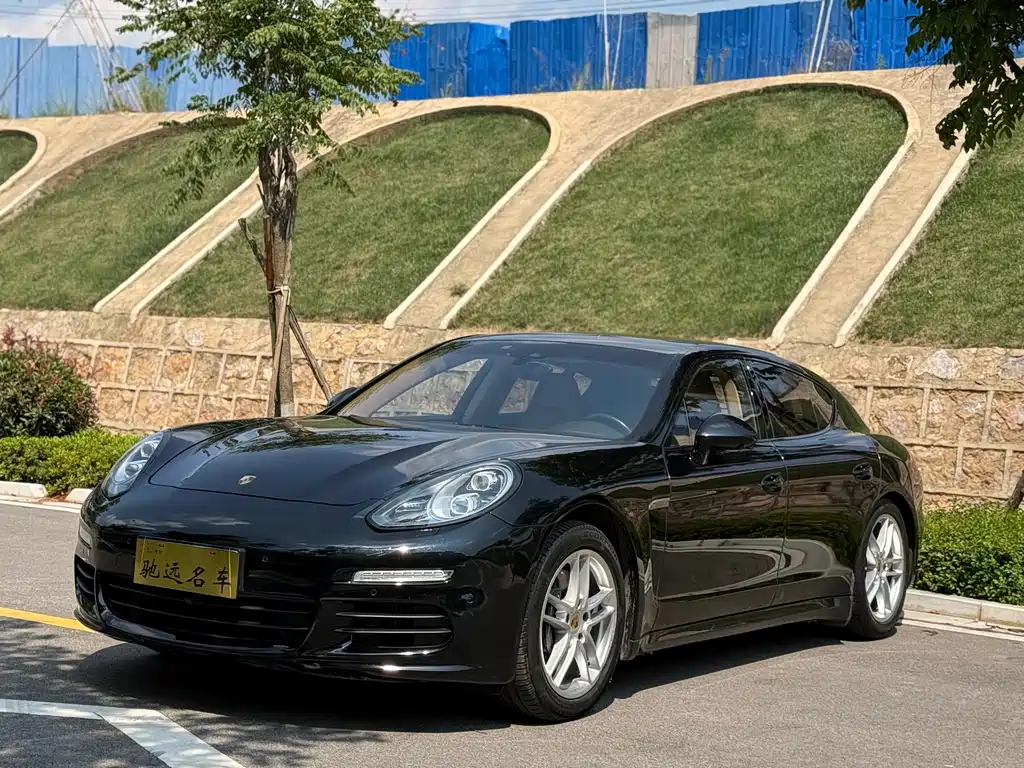 Porsche Panamera 2016 — фото 1