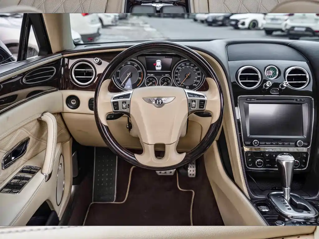 Bentley Flying Spur 2013 — фото 8