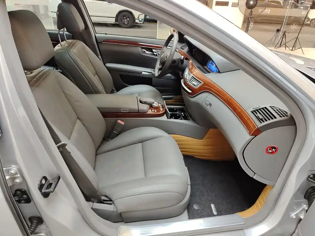 Mercedes-Benz S-Class 2008 — фото 18