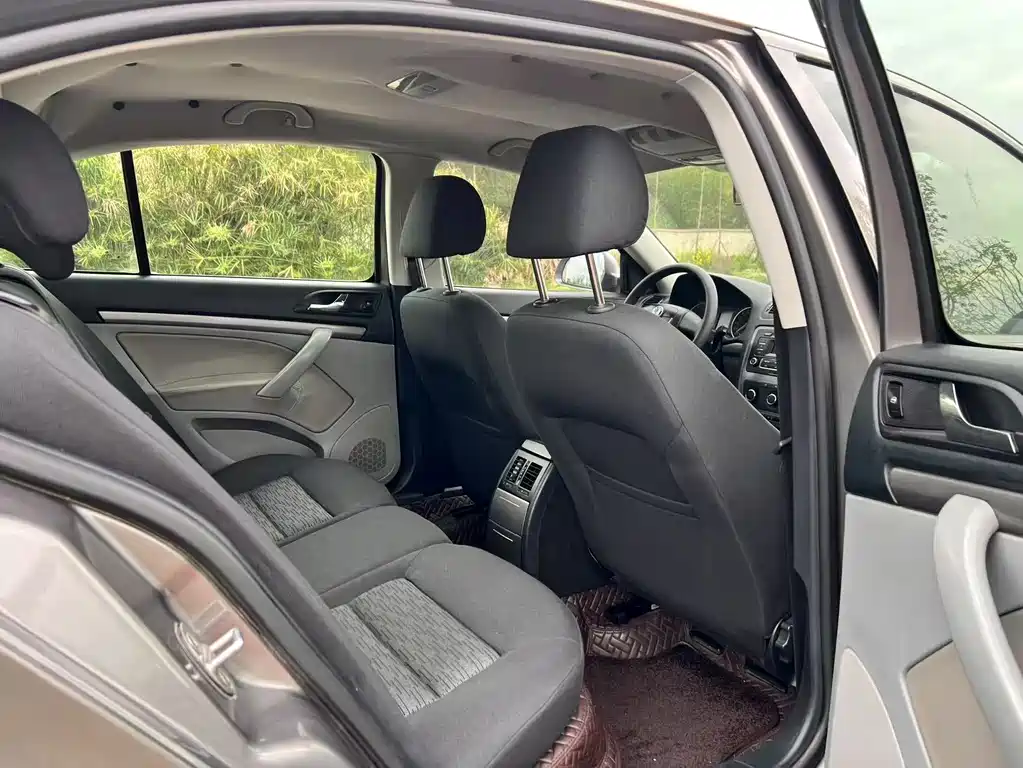 Skoda Octavia 2013 — фото 14