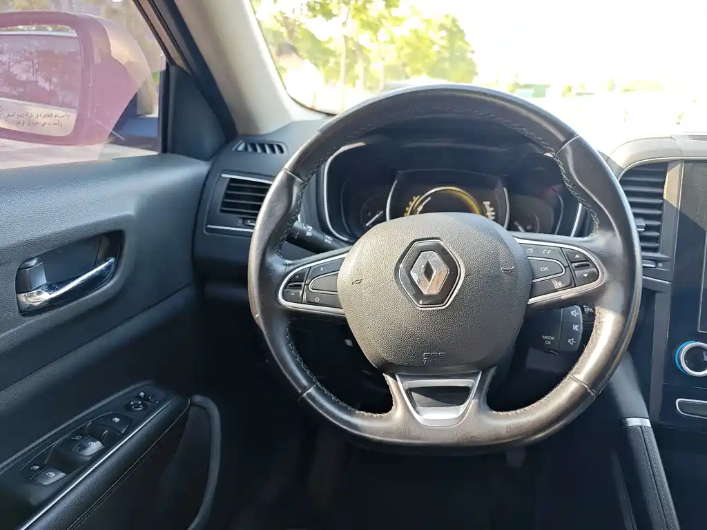 Renault Koleos 2017 — фото 8