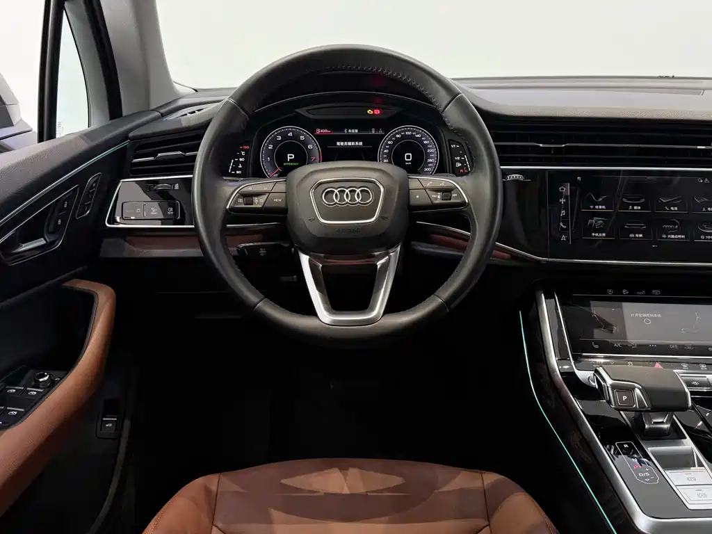 Audi Q7 2020 — фото 20