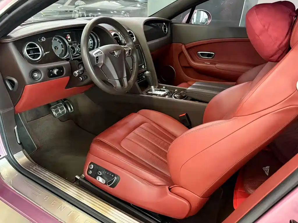 Bentley Continental 2014 — фото 12