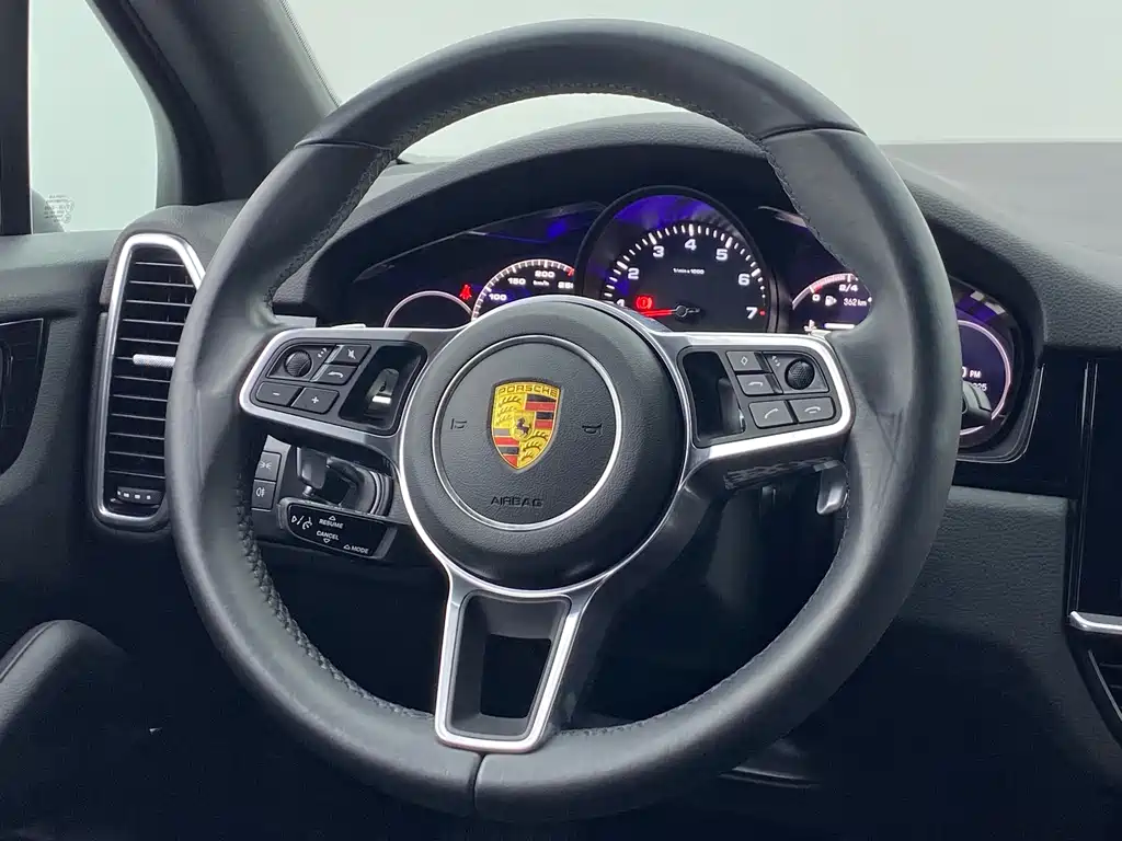 Porsche Cayenne 2022 — фото 11