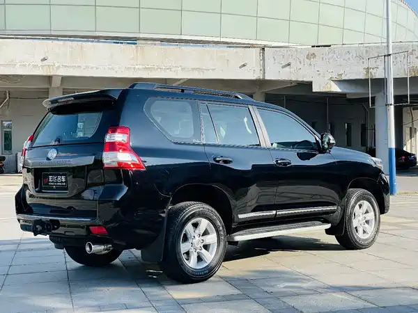 Toyota Prado 2016