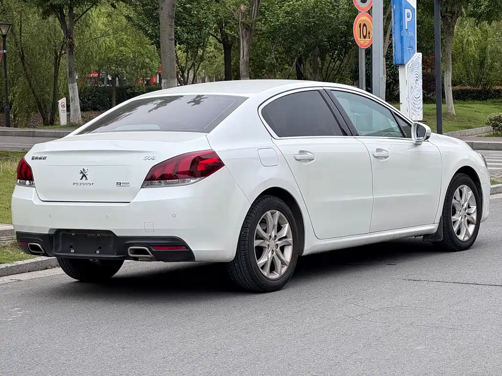 Peugeot 508 2016 — фото 4