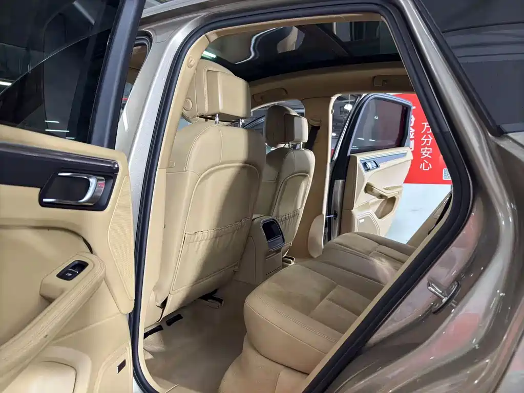 Porsche Macan 2015 — фото 11