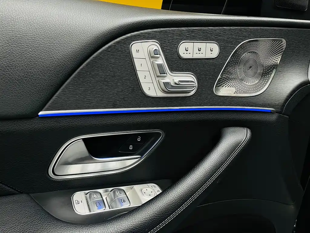 Mercedes-Benz GLS 2023 — фото 16