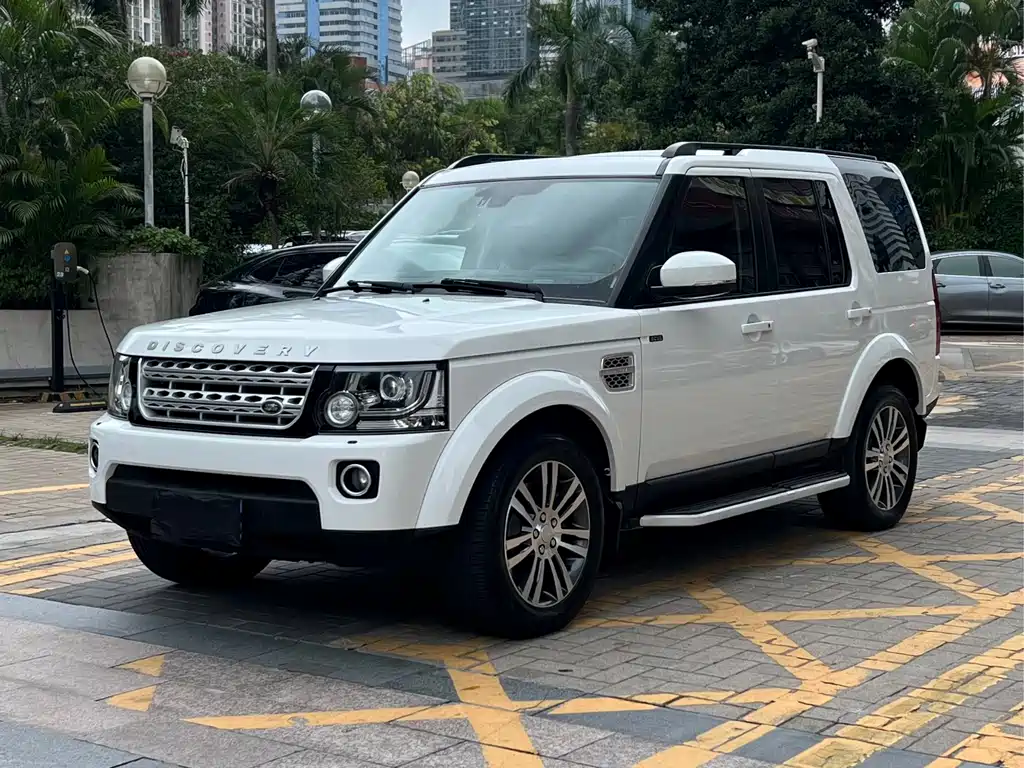 Land Rover Discovery 2015 — фото 1