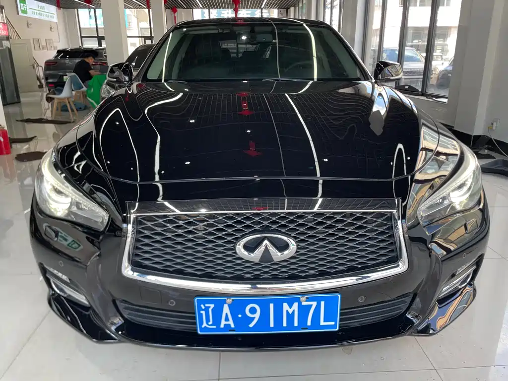 Infiniti Q50L 2017 — фото 2