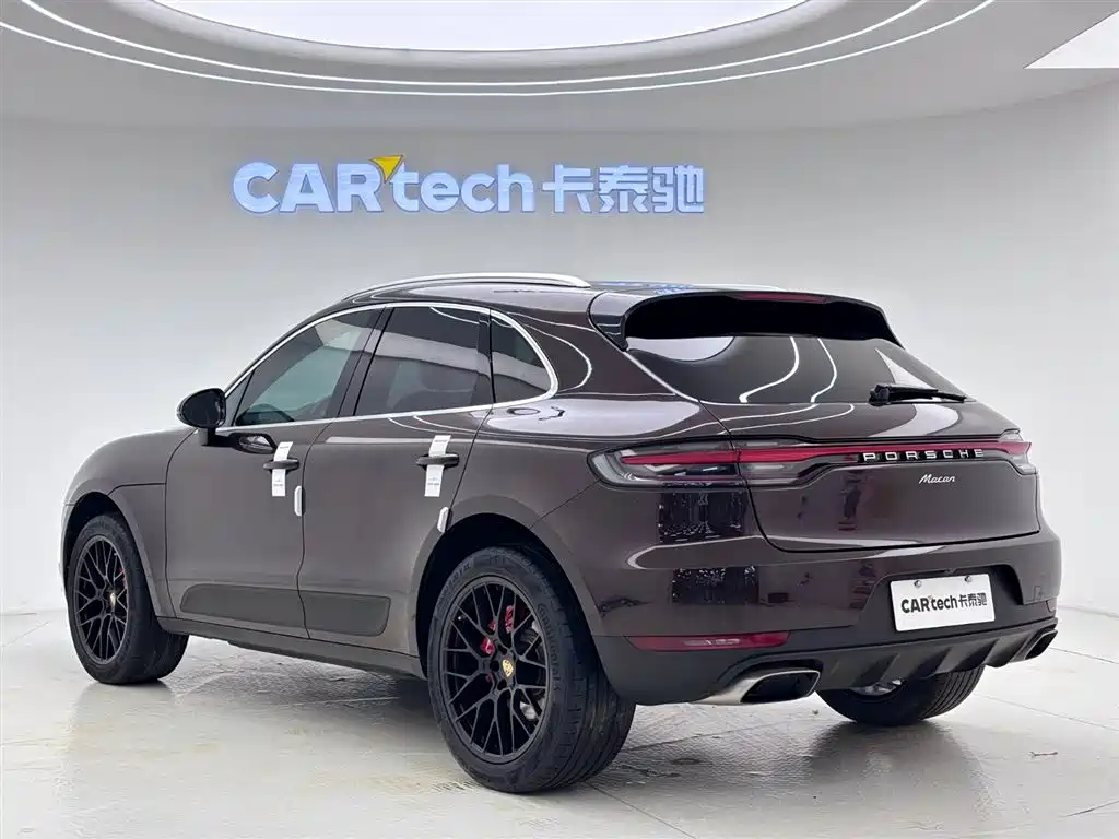 Porsche Macan 2022 — фото 31