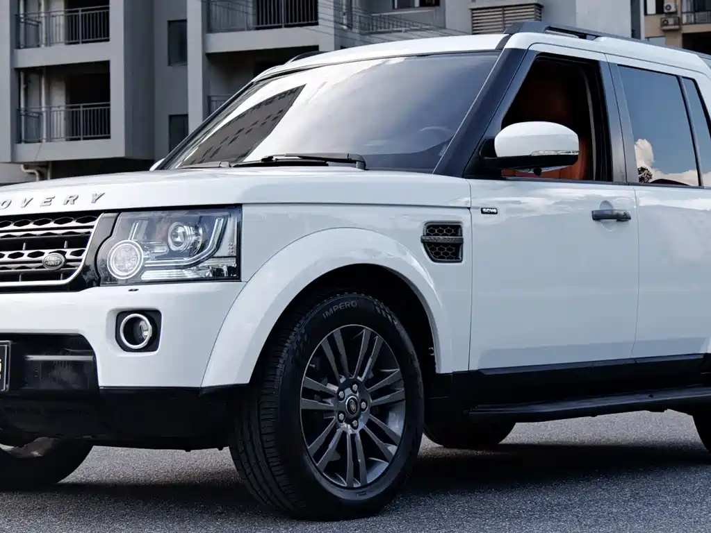 Land Rover Discovery 2016 — фото 2