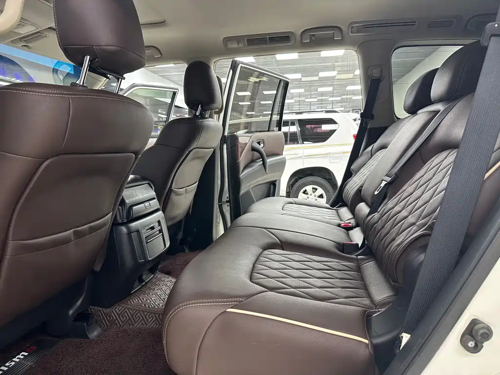 Nissan Patrol 2018 — фото 10