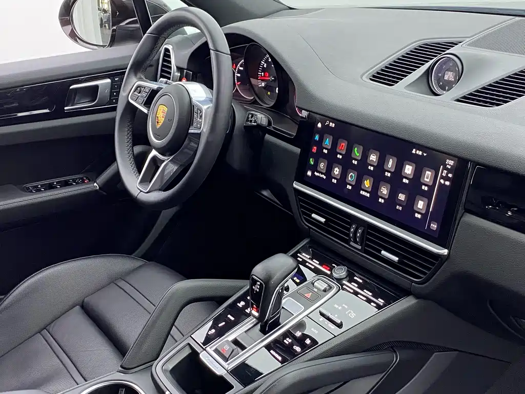 Porsche Cayenne 2022 — фото 16
