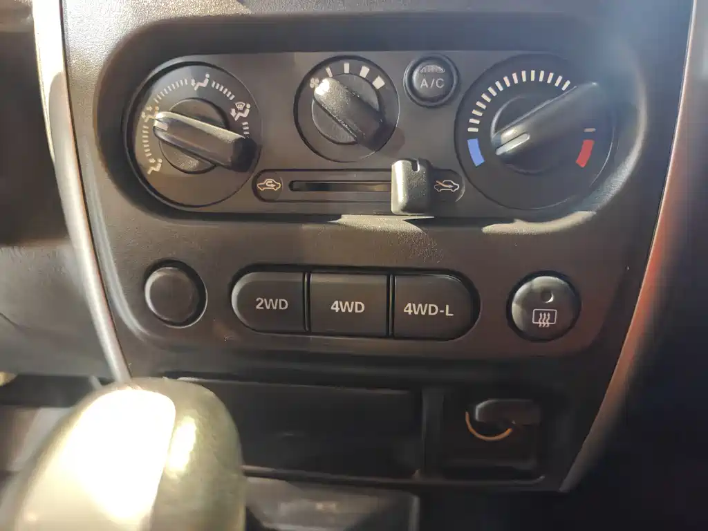 Suzuki Jimny 2018 — фото 15