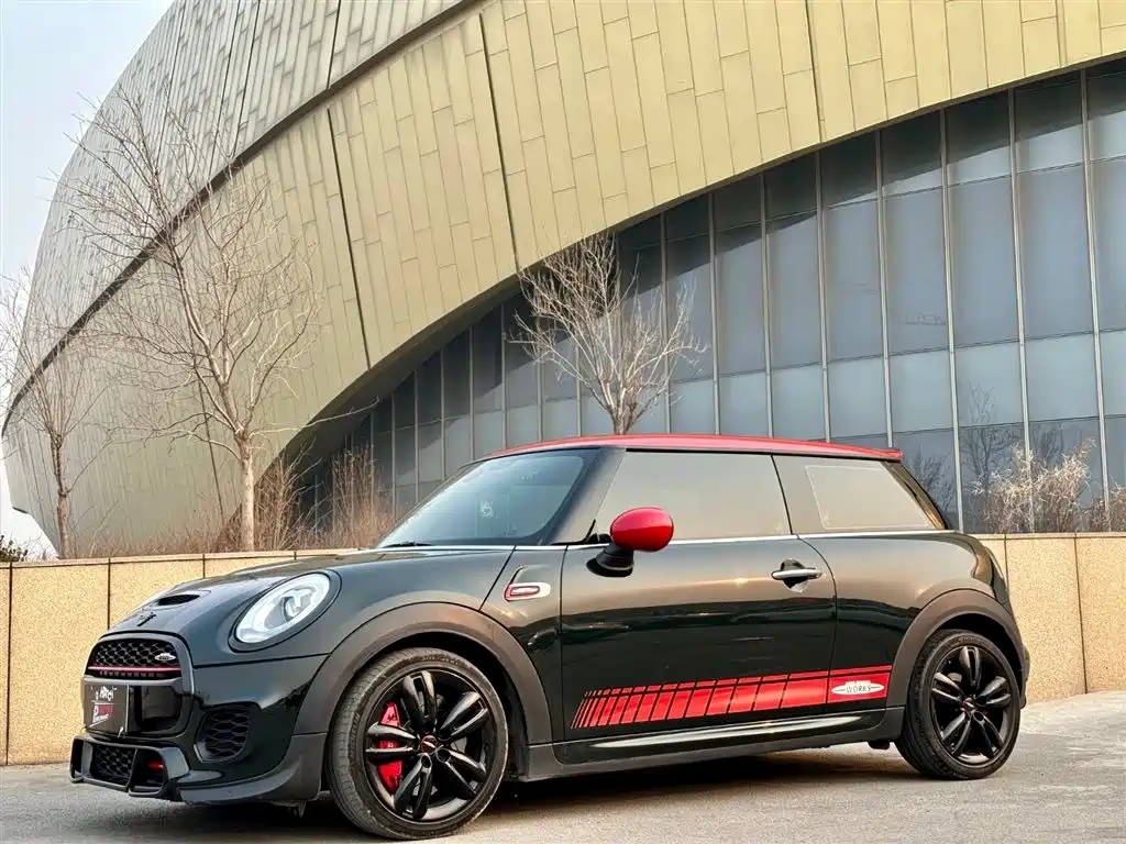 MINI JCW 2018