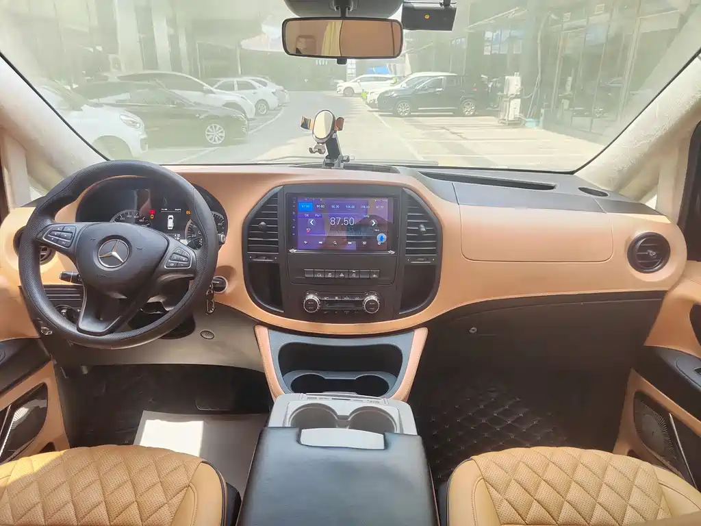 Mercedes-Benz Vito 2019 — фото 10