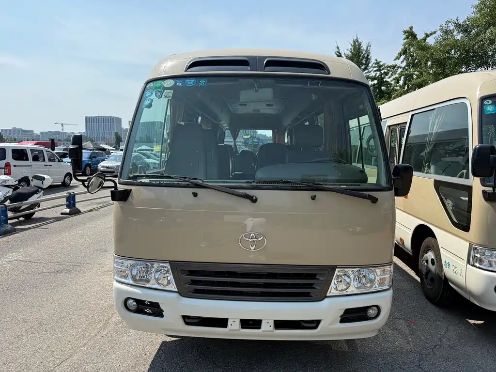 Toyota Coaster 2009 — фото 11