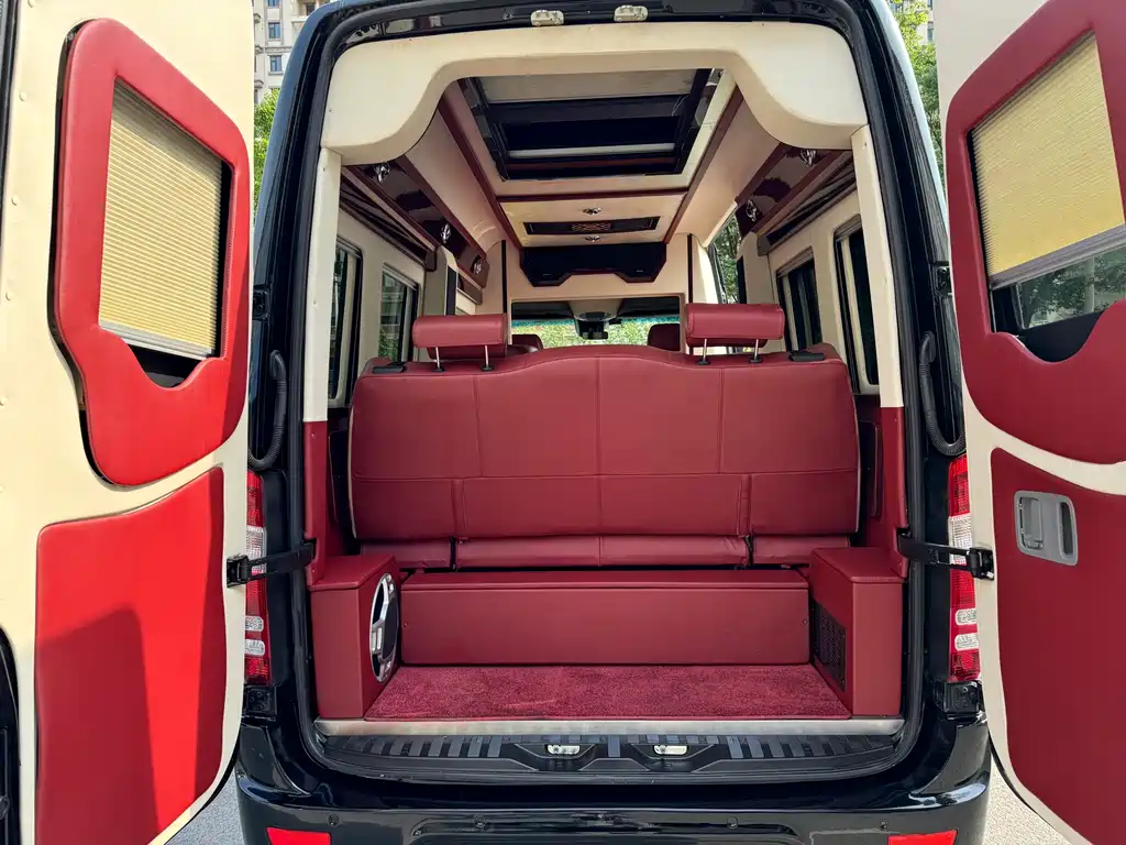 Mercedes-Benz Sprinter 2016 — фото 19