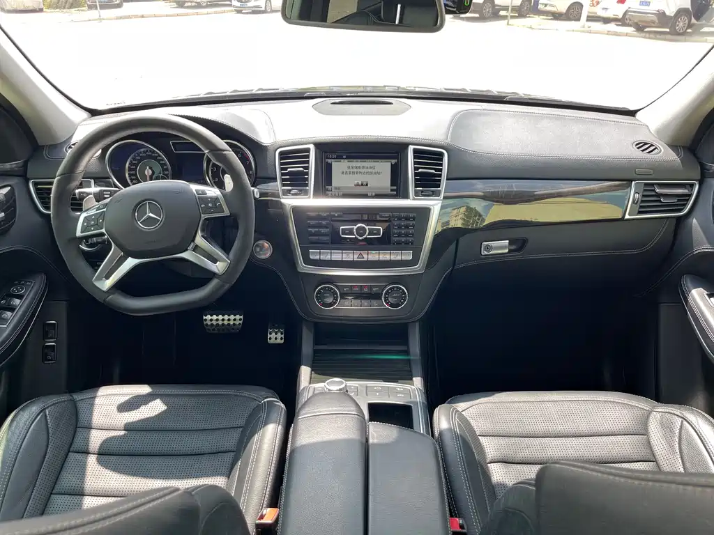 Mercedes-Benz GL-Class AMG 2015 — фото 4