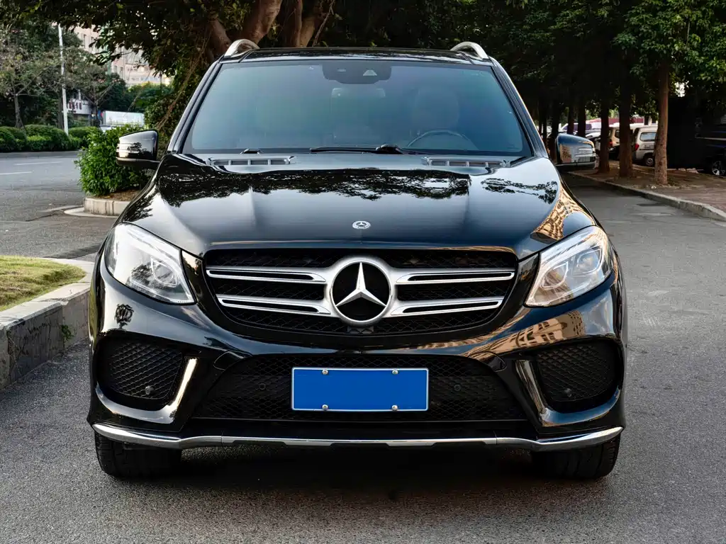Mercedes-Benz GLE 2017 — фото 1