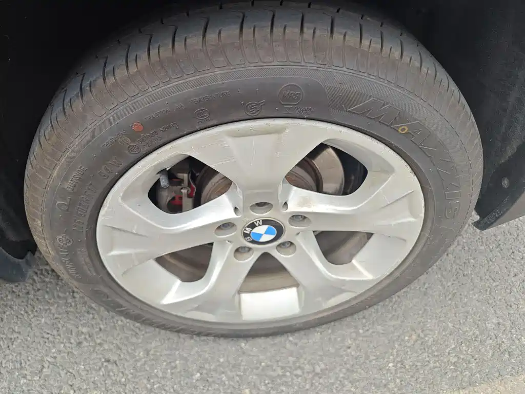 BMW X1 2012 — фото 18