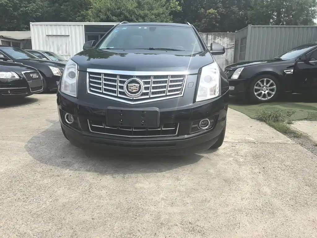 Cadillac SRX 2012 — фото 2