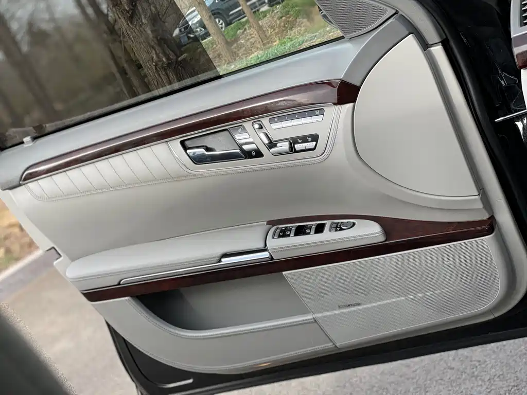 Mercedes-Benz S-Class 2012 — фото 28