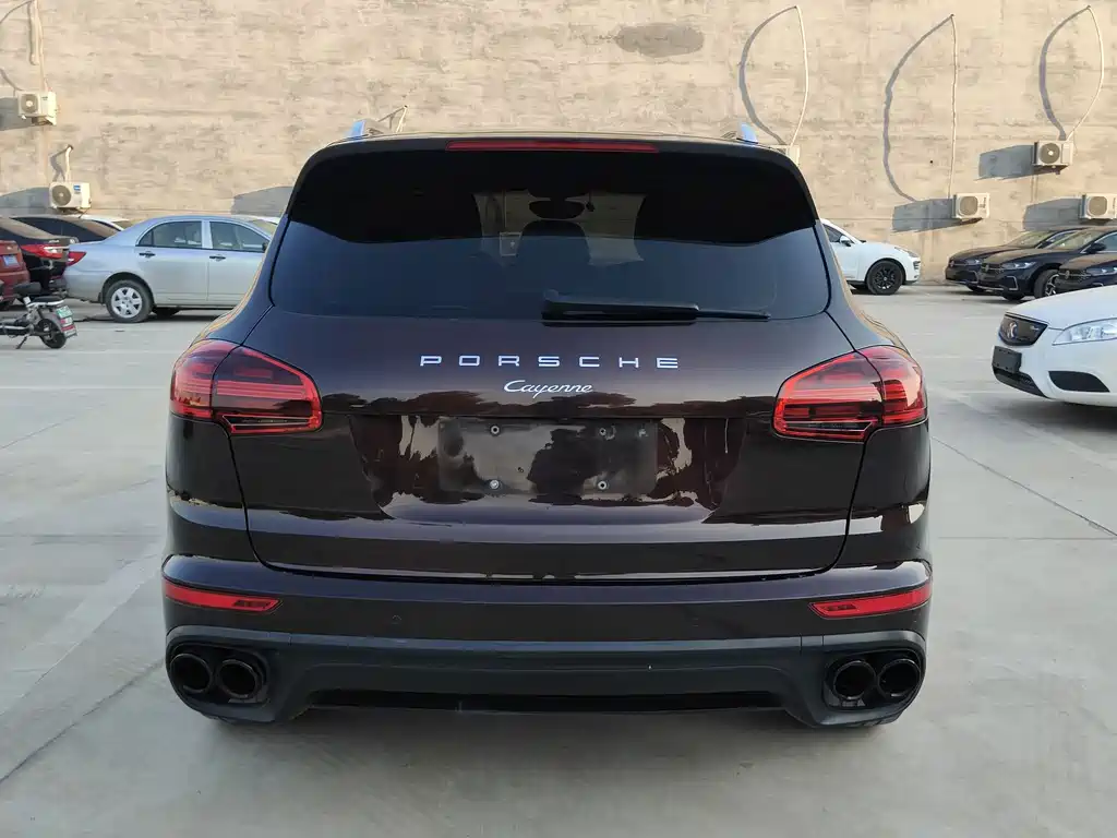 Porsche Cayenne 2016 — фото 4