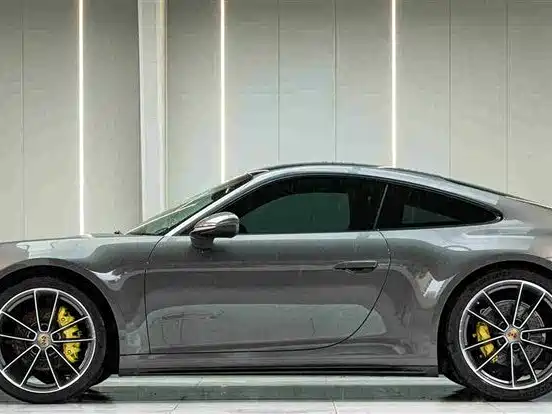 Porsche 911 2021
