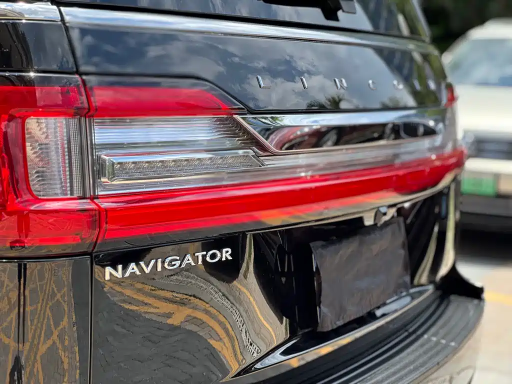 Lincoln Navigator 2019 — фото 22