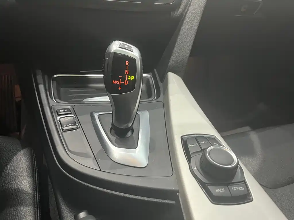 BMW 3 Series GT 2015 — фото 11