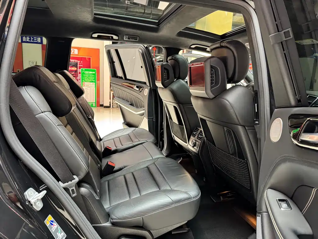 Mercedes-Benz GL-Class AMG 2015 — фото 13
