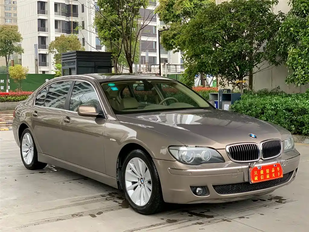 BMW 7 Series 2009 — фото 3